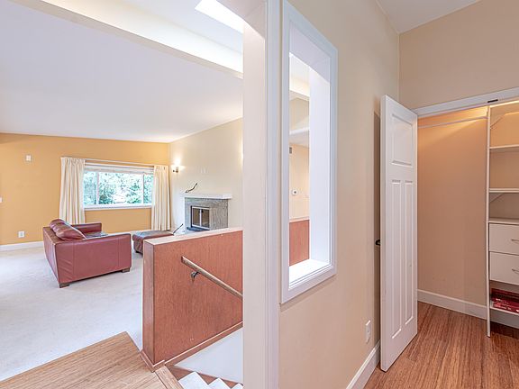 4th image of 51 157th Ave SE