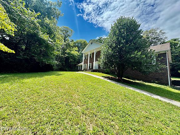 4th image of 317 S David Ln