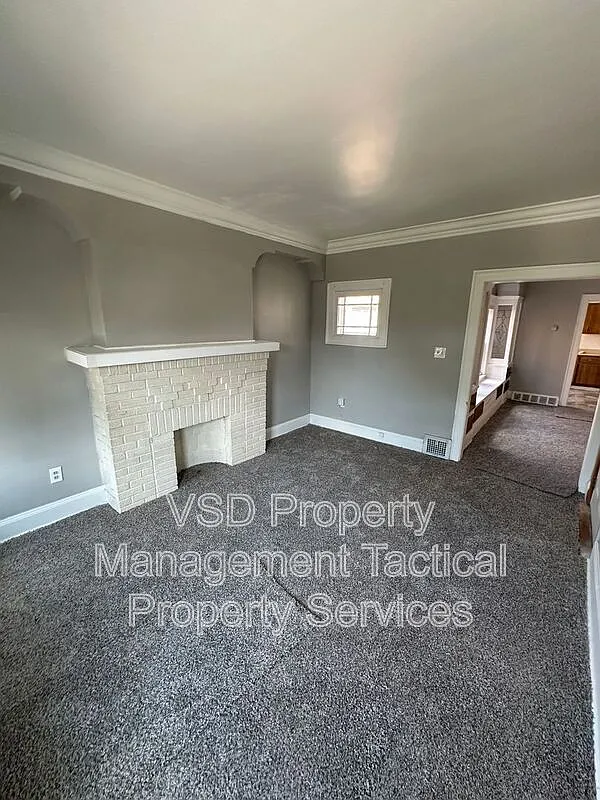 2 bed, 1.0 bath, 1035 sqft, $1,095 — Photo 3