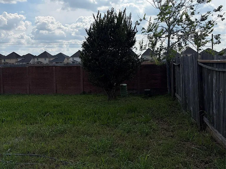 7214 Crescent Mills Dr — Photo 25