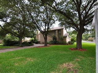 427 Bayou Cove Ct, Houston, TX 77042