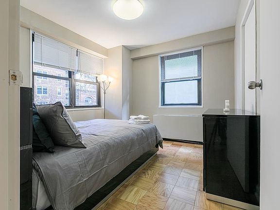 5th image of 51 E 94th St #14A
