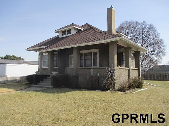 2nd image of 1504 6th St