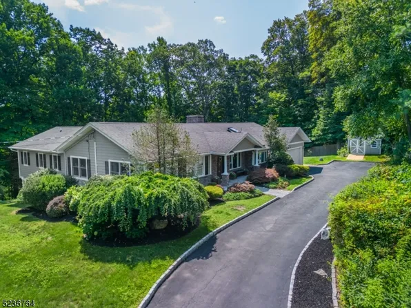 14 Derrygally Cir, Kinnelon Boro, NJ 07405