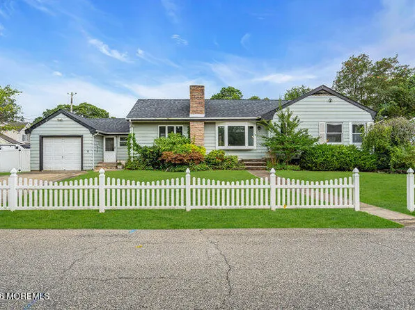 150 Farm St, Manchester, NJ 08759