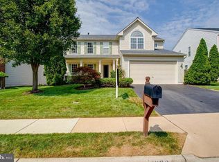 1936 Brooke Farm Ct, Woodbridge, VA 22192