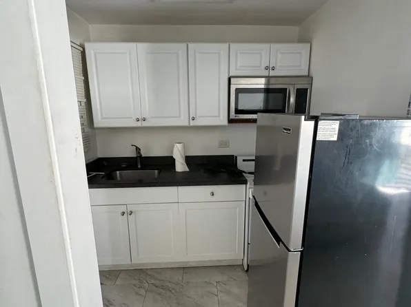 209 Kaiulani Ave APT 35, Honolulu, HI 96815