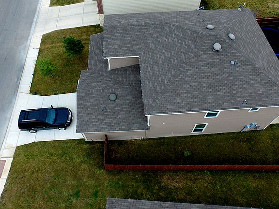 4th image of 11918 Fieldcrest Run