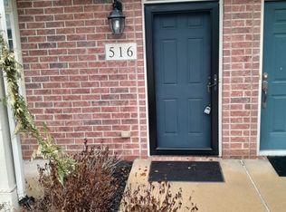 516 Red Oak Ct, Walled lake, MI 48390