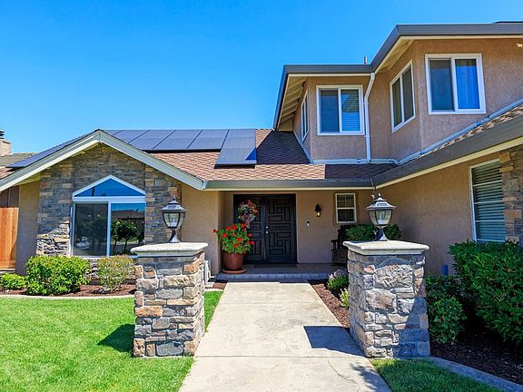 4th image of 77 Willow Glen Ave