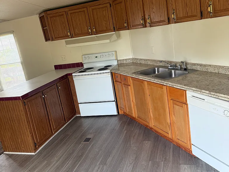 8863 Taurus Cir S — Photo 3
