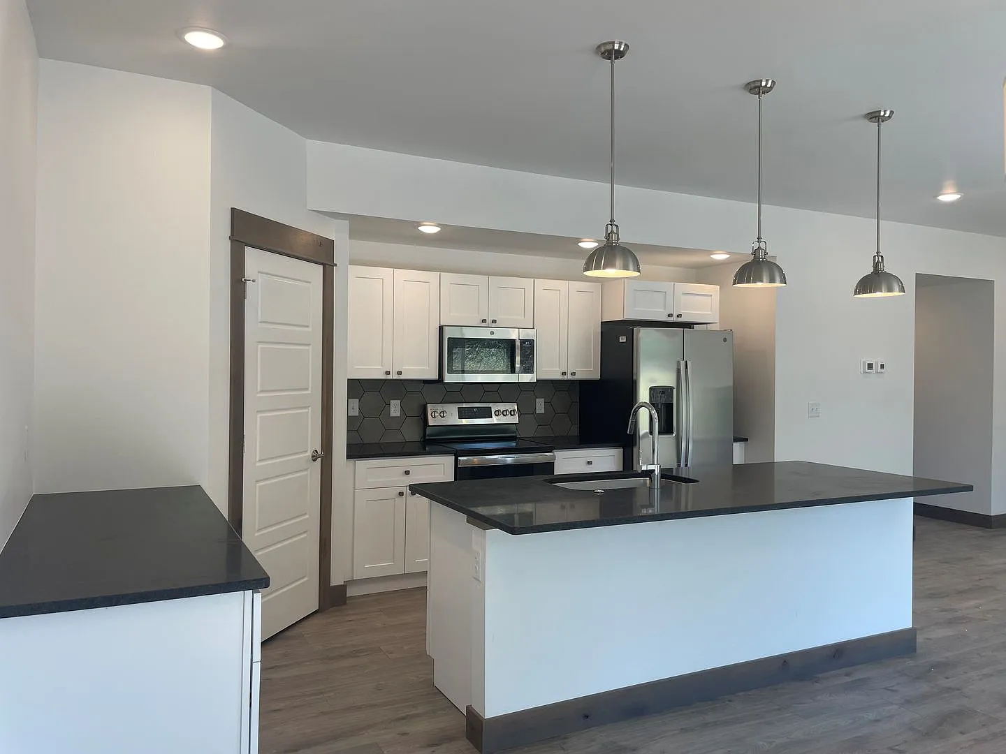 131 Whiskey Way — Photo 2
