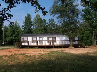 136 Hearthstone Dr, Carlton, GA 30627