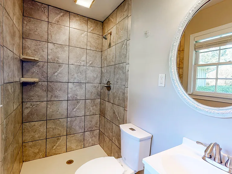 3993 N Shelby Ln — Photo 4