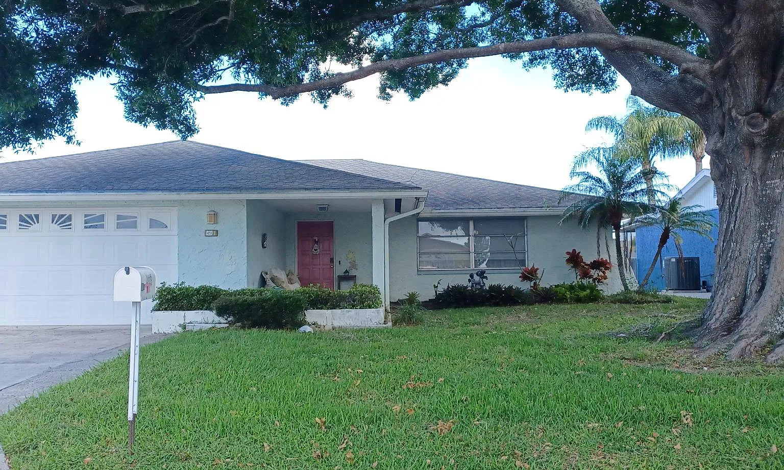 2 bed, 1664 sqft, $2,200 — Photo 2