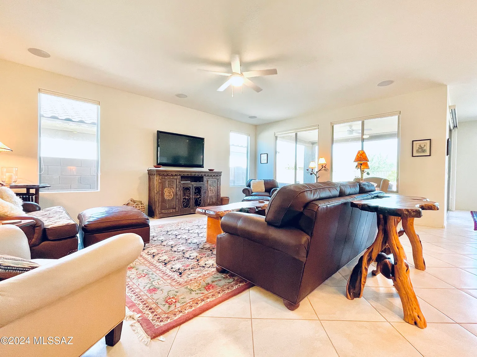 2 bed, 2.0 bath, 1833 sqft, $2,750 — Photo 2