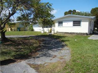 5631 SW 56th St, Davie, FL 33314