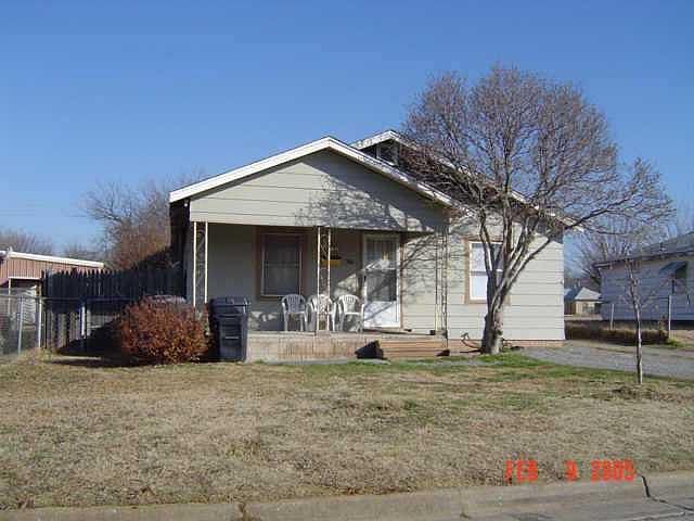 2nd image of 637 SE 33rd