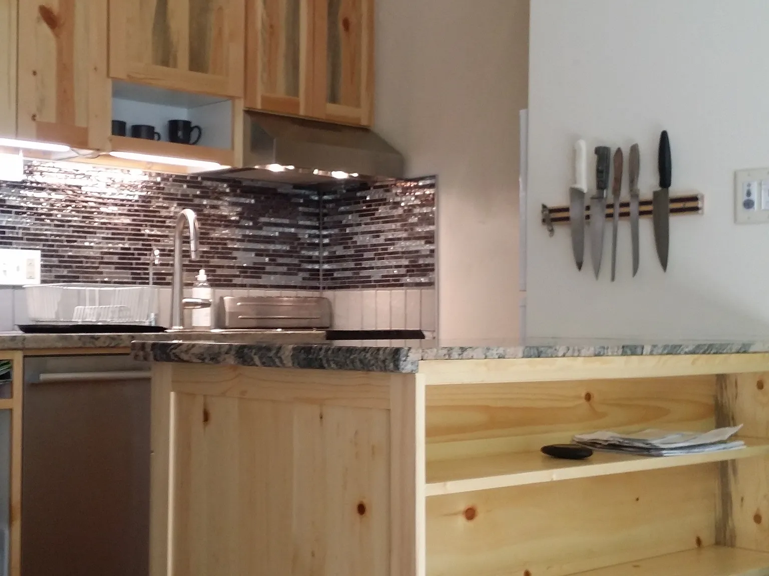 725 E Main St — Photo 3