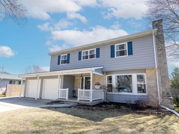 3007 Saint Marys Dr, Midland, MI 48640