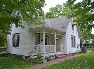 341 W State St, Waverly, IL 62692