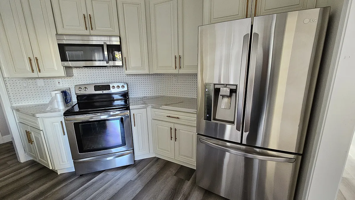 Building Photo - 8409 Thornbury Dr