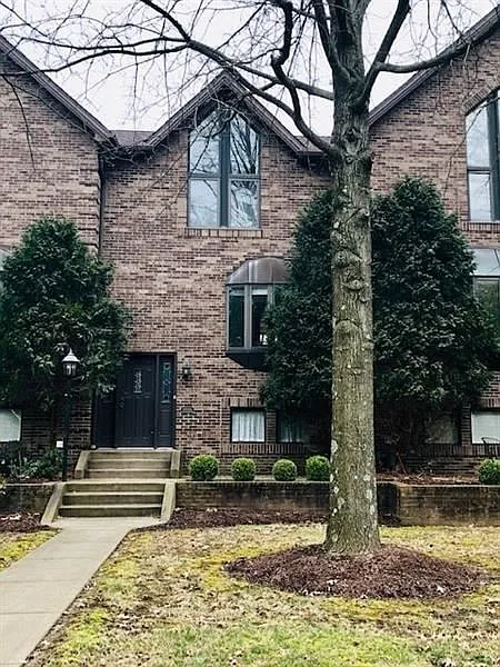 10088 Mansion Dr photo 1