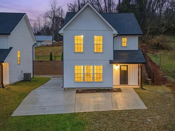 1922 Siam Rd, Elizabethton, TN 37643