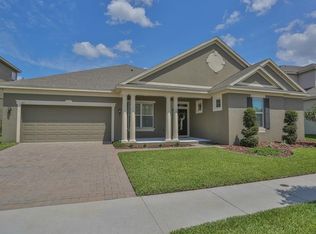 571 Blue Cypress Dr, Groveland, FL 34736