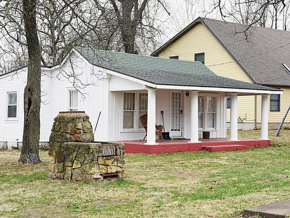 4th image of this home