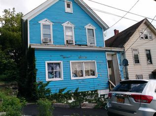 11 Willard St, Amsterdam, NY 12010