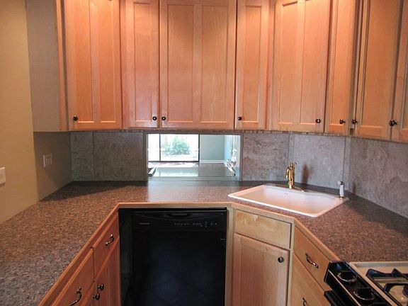 5th image of 2530 E North St Unit 9-F