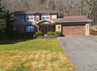 256 Dan Mont Vis, Daniels, WV 25832