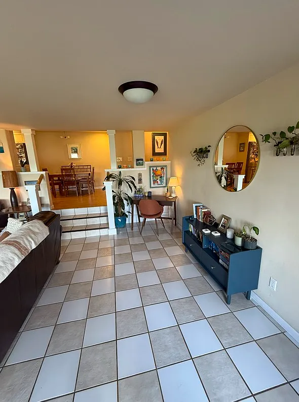 2 bed, 1200 sqft, $1,700 — Photo 2