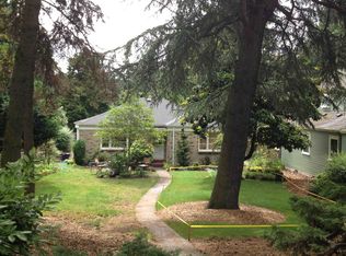 7720 Ravenna Ave NE, Seattle, WA 98115