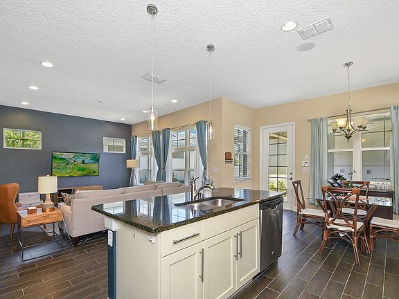 4th image of 14057 McFadden Ln