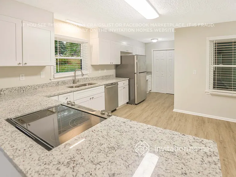 3570 Greentree Farms Dr — Photo 8