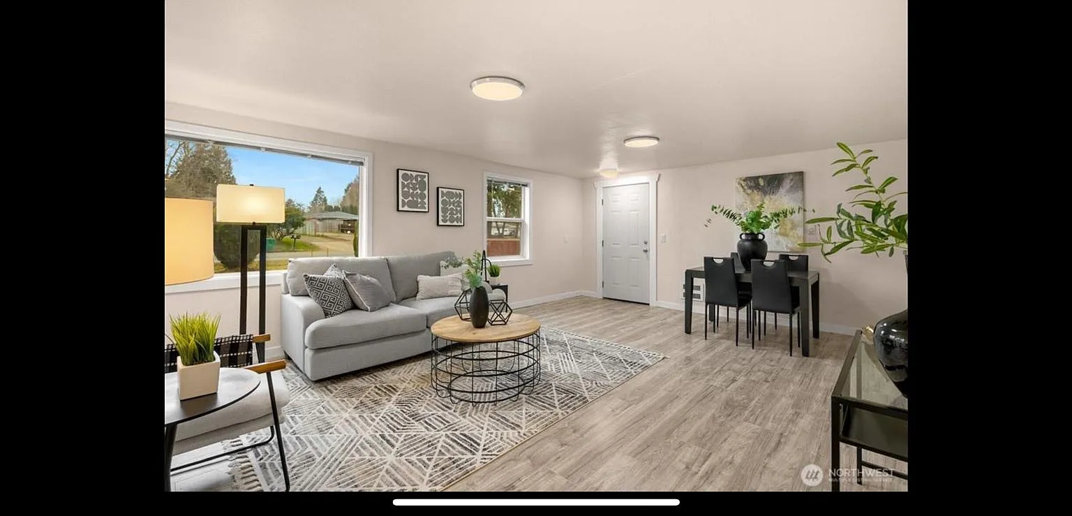 116th Ave SE, Renton — Photo 4