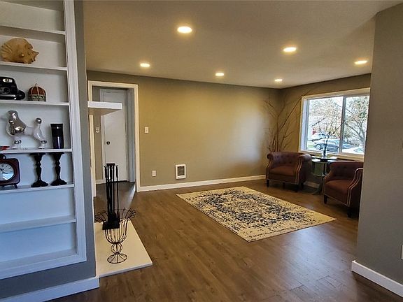 4th image of 11228 Woodley Ave S