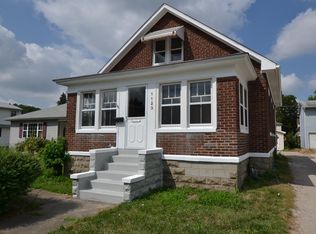 1123 Vine St, Joliet, IL 60435