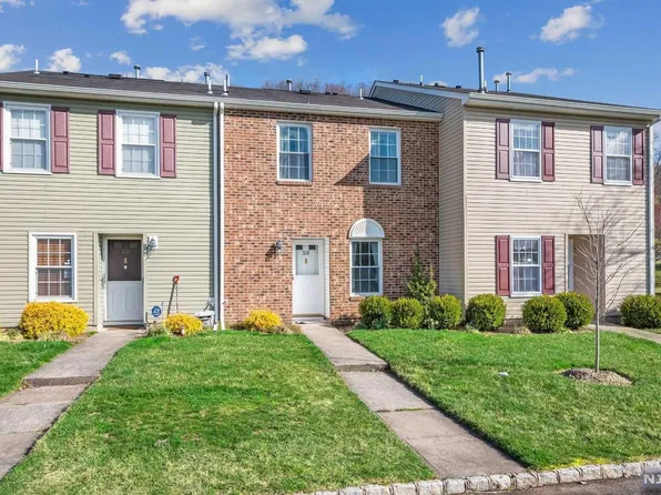 23 Toms Point Ln, Lincoln Park, NJ 07035