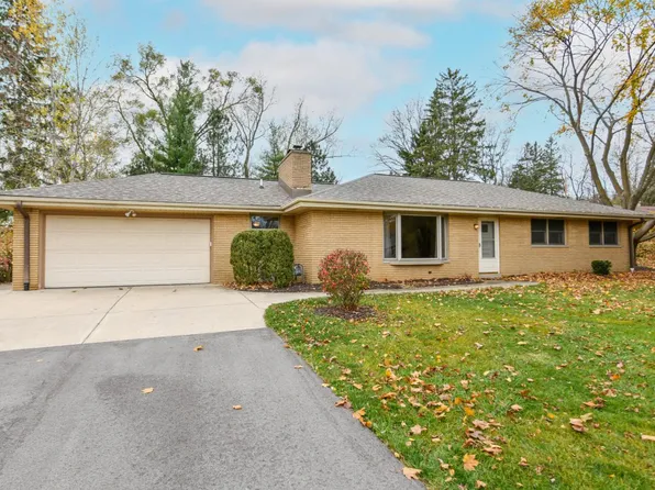 18715 Ridgewood LANE, Brookfield, WI 53045