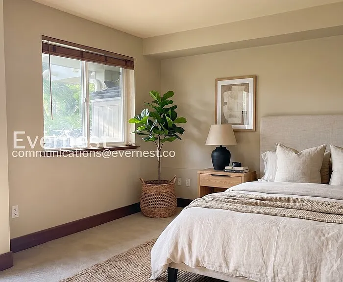 560 McGraw St — Photo 4