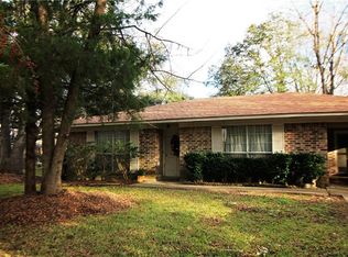 1615 W Court Dr, Natchitoches, LA 71457