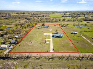 13826 Quail Ln, Terrell, TX 75160