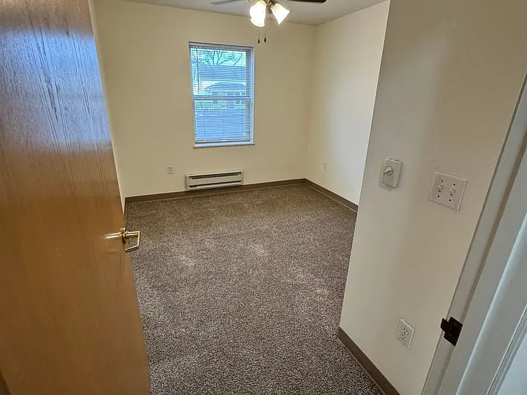 90 E Gridley Ave — Photo 84
