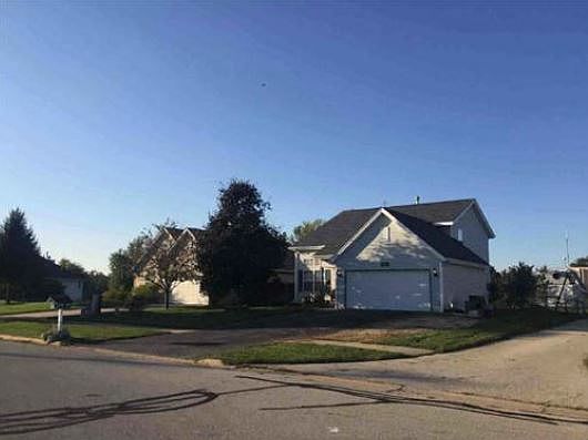 1st image of 194 N Pier Dr