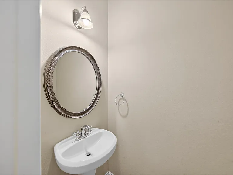 2411 Horned Owl Dr — Photo 15