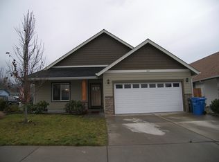 461 SE Cadet Ct, Grants Pass, OR 97527