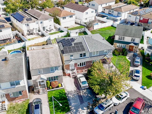 29 Ashwood Court image 2 of 25